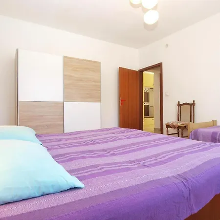 Apartment Fuer 8 Personen Ca 105 Qm In Medulin, Istrien Suedkueste Von Istrien Medulin