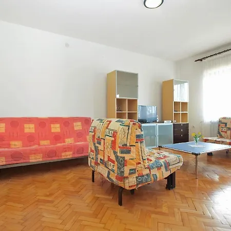 Apartment Fuer 8 Personen Ca 105 Qm In Medulin, Istrien Suedkueste Von Istrien Medulin