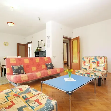 Apartment Fuer 8 Personen Ca 105 Qm In Medulin, Istrien Suedkueste Von Istrien *